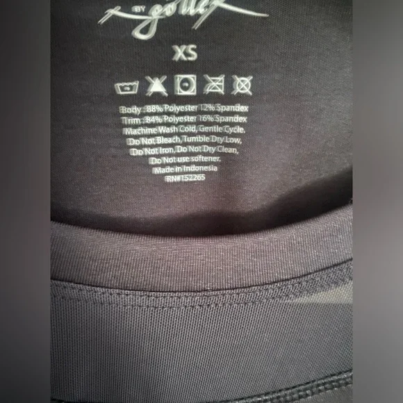 Gottex black activewear tee, XS - Picture 3 of 5